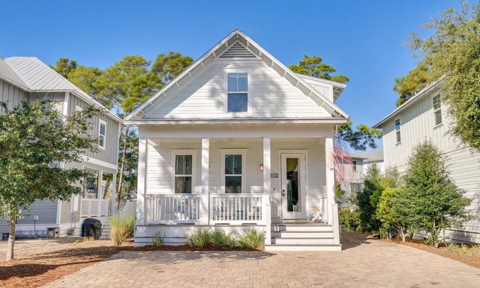 Santa Rosa Beach House | Spacious Blue Mountain Beach home! Resort Pool, Hot Tub & Bikes!