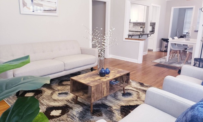 Montgomery House | ⭐️⭐️⭐️Spacious Capitol City Charmer near Downtown!⭐️⭐️⭐️
