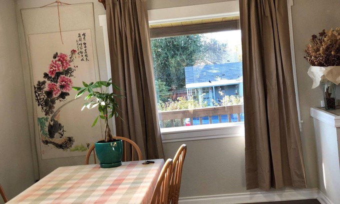 South End House | Spacious Clean House Close to Everywhere
