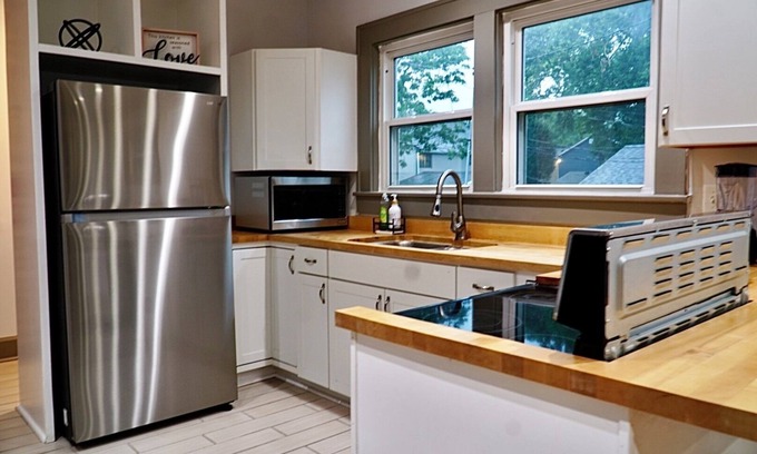 Fall Creek Place House | Spacious cozy family home, entertainment for the whole family. Enjoy the trail