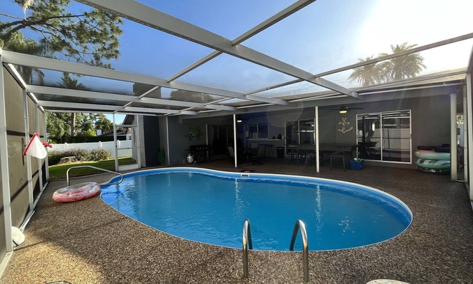 Largo House | Spacious Florida Family Getaway with Heated Pool