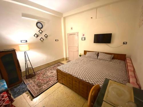 Kolkata Apartment | Spacious Gem at Central Calcutta