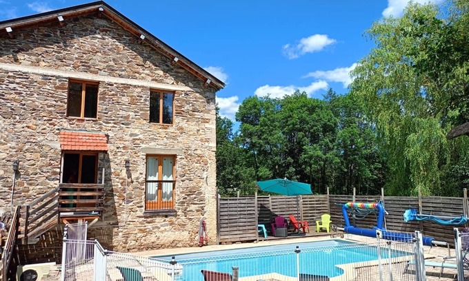 Arlanc House | Spacious gite (sleeps 11)with heated pool in the glorious Auvergne countryside.