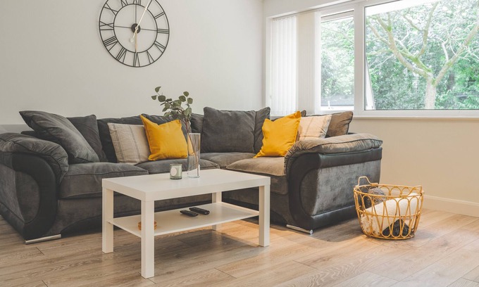 Edgbaston Apartment | Spacious ground floor apartment set in serene, landscaped gardens!