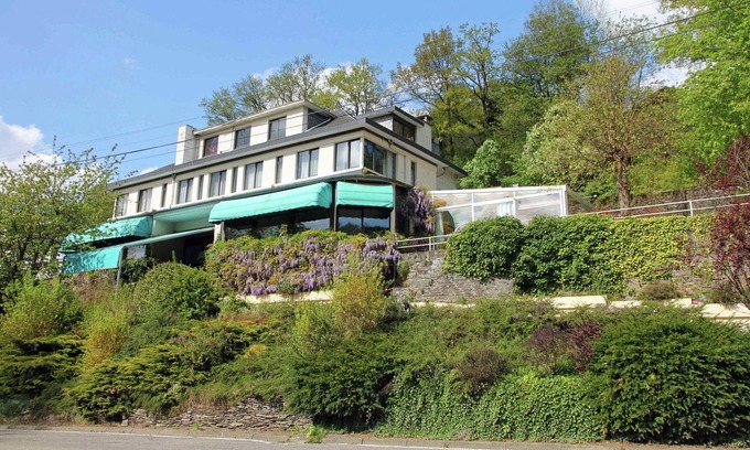 La Roche-en-Ardenne House | Spacious Holiday Home in La Roche-en-ardenne With Fireplace