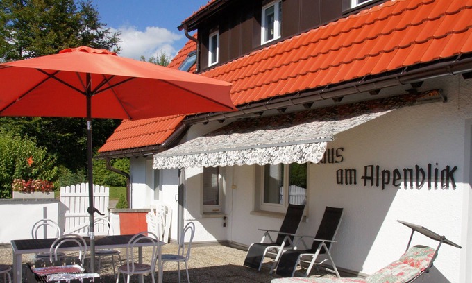 Grafenhausen Apartment | Spacious holiday apartment, 110 m² + 60 m² sun terrace and Alpine views