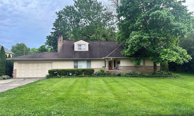 Columbus House | Spacious home near the Airport and downtown. Family and Pet-Friendly!