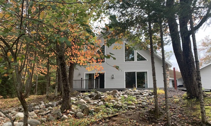 Grayling House | Spacious home on 5 acres with wonderful view of the river.
