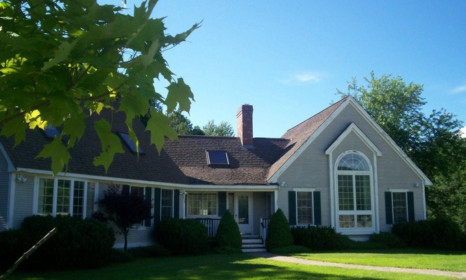 Sunday River Area House | Spacious home on the Sunday River. Near the Fryeburg Fair and NH