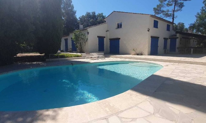 Bagnols-en-Foret House | Spacious house with pool in Bagnols en Forêt
