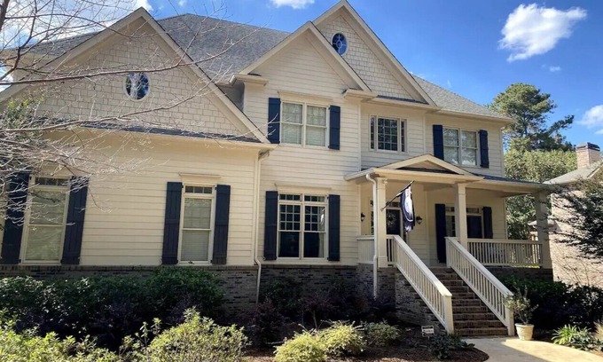 Athens House | Spacious House near Five Points - Perfect for weekends in Athens!