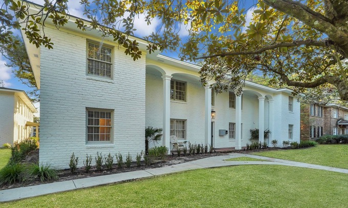 Abercorn Heights Apartment | Spacious Mid-Century Art Haven (Ext'd Stay Discounts Available)