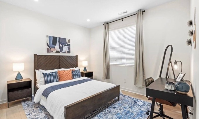 Charlotte House | Spacious Modern 3BR/3.5BH Charlotte Townhouse