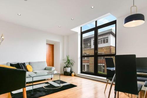 Shoreditch Apartment | Spacious modern flat in the heart of Shoreditch