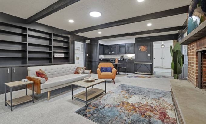 Columbus House | Spacious, Modern, Healing Home in Columbus