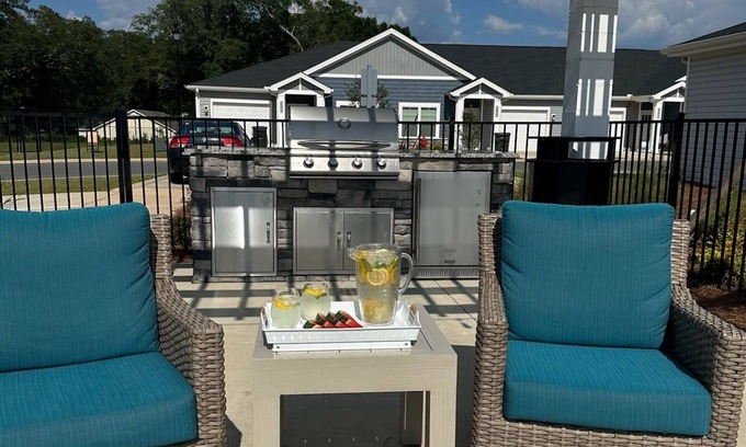 Northwest Pensacola Apartment | Spacious modern living