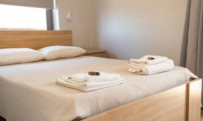 Kato Stalos Apartment | Spacious Modern Room on Agia Marina Beach