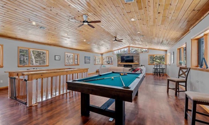 Jackson Ski Chalet | Spacious Mountain Chalet: Game Room & Pet-Friendly