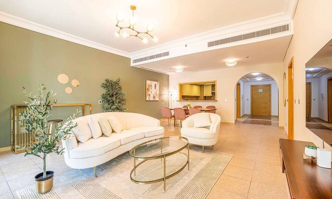 Palm Jumeirah Apartment | Spacious New Furnished 2br M Palm Jumeirah