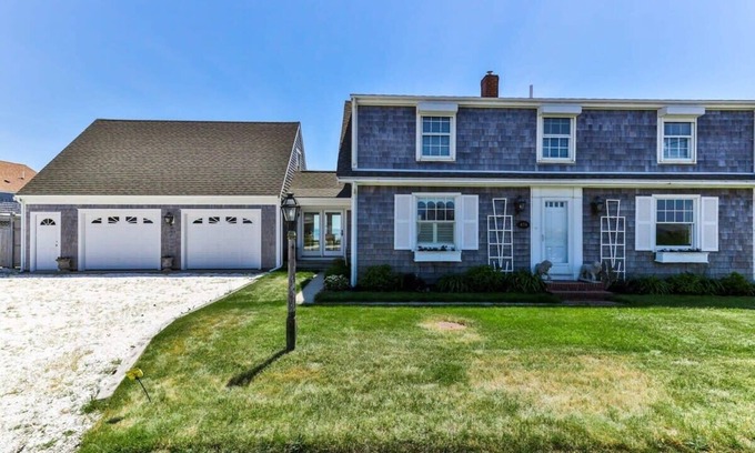 North Truro House | Spacious North Truro Beachfront Home