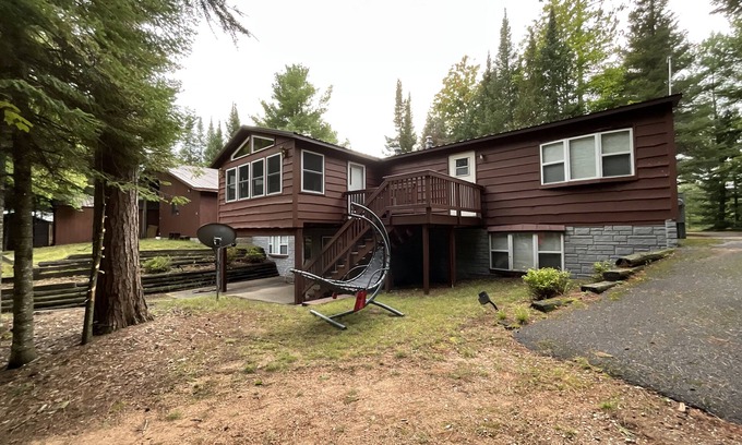 Eagle River House | Spacious Northwoods Retreat: Perfect for Families & Friends on Sugar Camp Chain