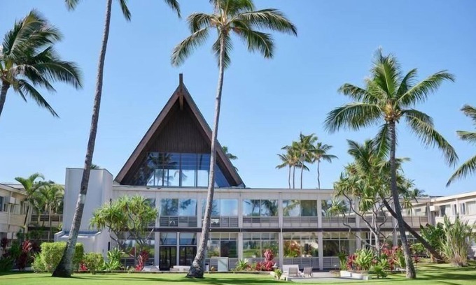 Kahului Apartment | Spacious Oceanfront Suite w/ WiFi, Private Lanai, & Incredible Ocean Views