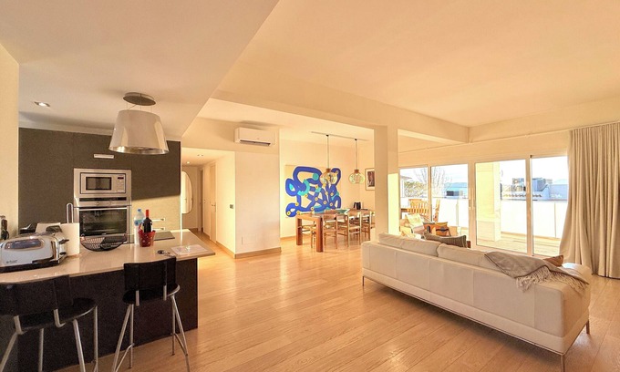 Puerto de Pollensa Apartment | Spacious Penthouse (full AC, high speed Wifi) with Pool, behind Hotel Illa d'Or