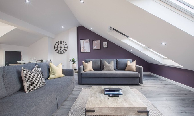 North Shore Apartment | Spacious Penthouse Apartment, Ideal for families, Sleeps 6
