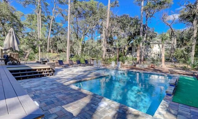 Heritage Woods House | Spacious & Private 6-Bdrm, pet-friendly home w/Private Pool in Sea Pines Resort