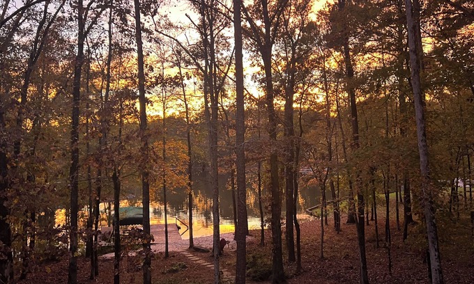 Buckhead House | Spacious private home on Lake Oconee- located in a quiet cove.