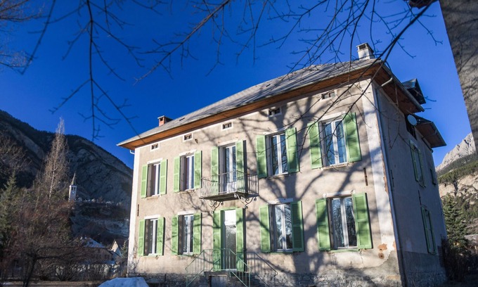 Jausiers House | Spacious Quiet House Near The Center Of The Village