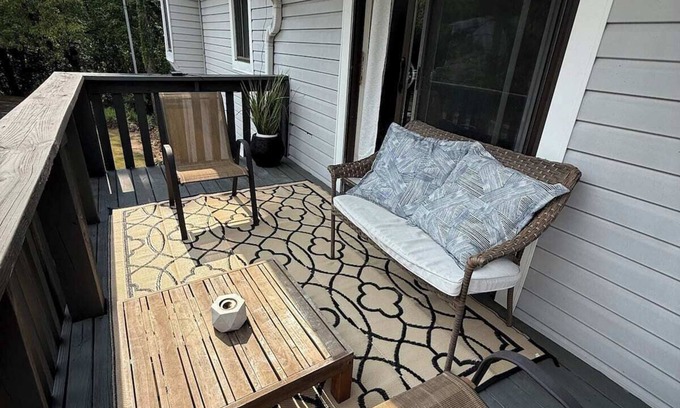 Vestavia Hills Apartment | Spacious Retreat Minutes from Samford