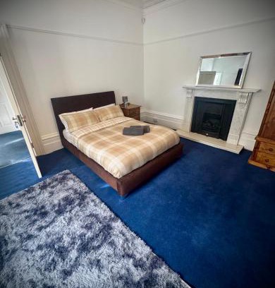 Birmingham House | Spacious Rooms Edgbaston Central WiFi Parking
