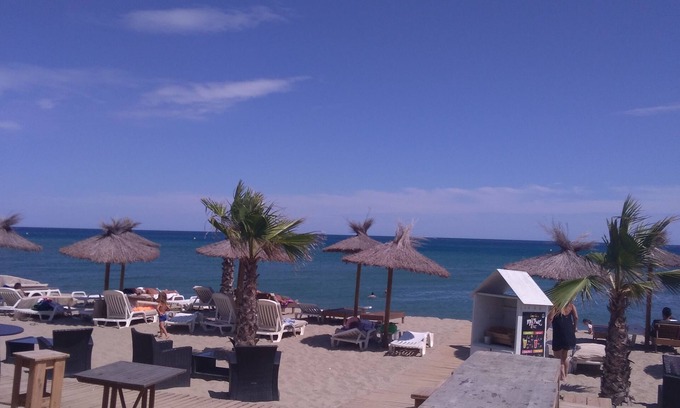 Le Barcares Apartment | Spacious sea view T2 on ground floor with direct beach access - large enclosed 25 m2 terrace
