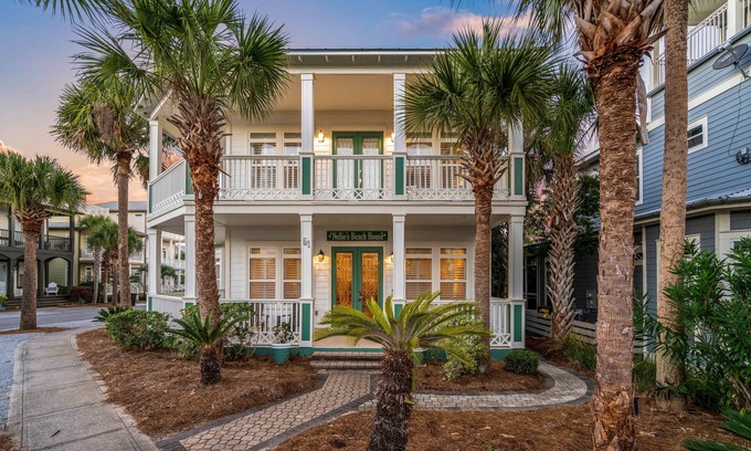 Seacrest Beach House | Spacious Seacrest Home w/Carriage House - 6 Beach Bikes Included
