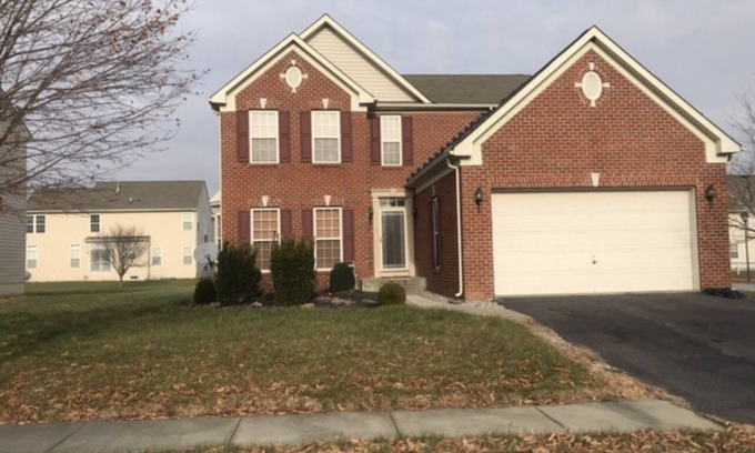 New Castle House | Spacious Single Family Home Near Water, Recreational Areas/Parks, and Shopping.