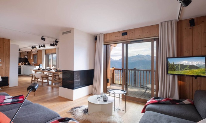Bisanne 1500 Apartment | Spacious ski-in/ski-out duplex with stunning views