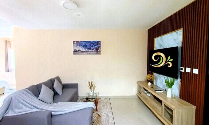 Jumeirah Lake Towers Apartment | Spacious Studio apartment in the Heart of JLT