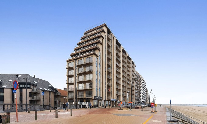 Blankenberge Apartment | Spacious studio near seafront