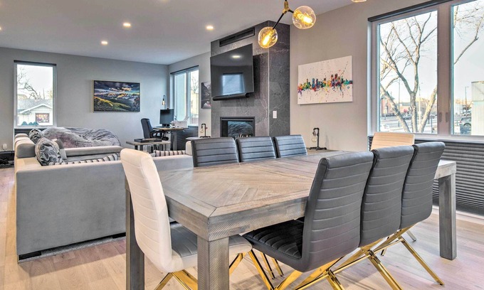 Sunnyside House | Spacious Townhome w/ Rooftop Deck & Views