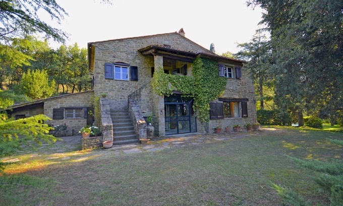 Cortona Villa | Spacious Tuscan Villa