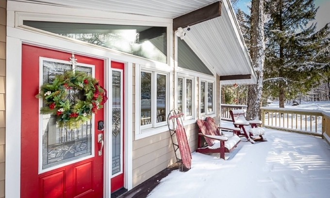 Killington House | Spacious Vermont Getaway 7 BR/4.5 BA - Close to Skiing - Biking - Golf - Hiking