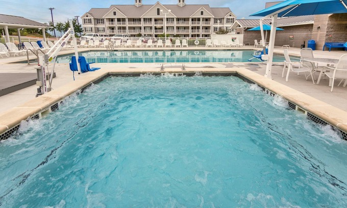 Canyon Lake Villa | Spacious Villa with Access to 6 Pools