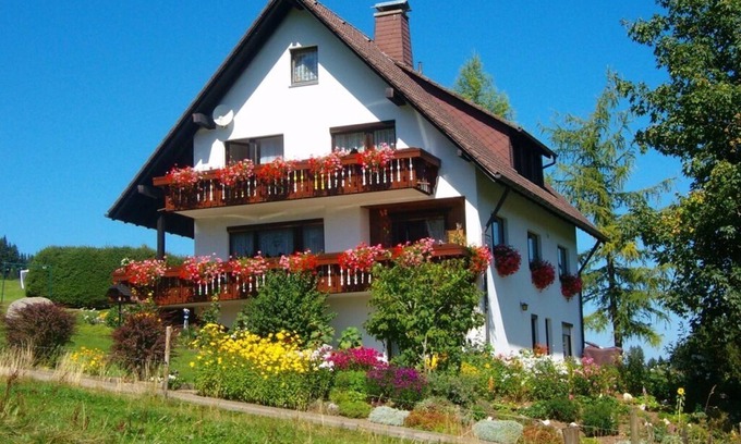 Fischbach Apartment | Spacious, well-kept, comfortable apartment, up to 3 persons, 2 balconies, beautiful view
