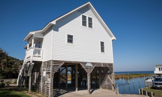 Buxton Cottage | Spartina is nested on the sound in Buxton, a beautiful view of the Pamlico Sound is just relaxing!