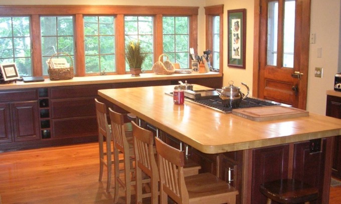 Manchester House | Special lovely home for wedding, shopping, hiking, golfing, skiing and reunions