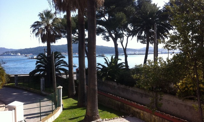 Tamaris Villa | Special offer 700€ per week Bas de Villa Facing the sea with garden, from October to May