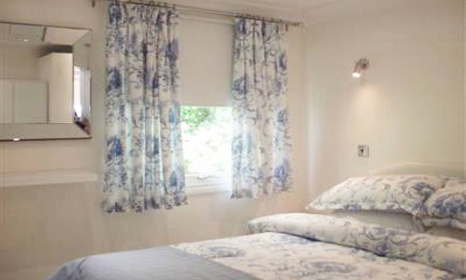 Bude House | Special Offer JUNE AND JULY DEALS! 14THE MANOR LODGE 2 Bed, Private veranda.