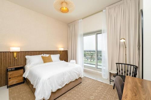 Dubai Sports City Apartment | Special Rates - Elegant Studio - Golf Views