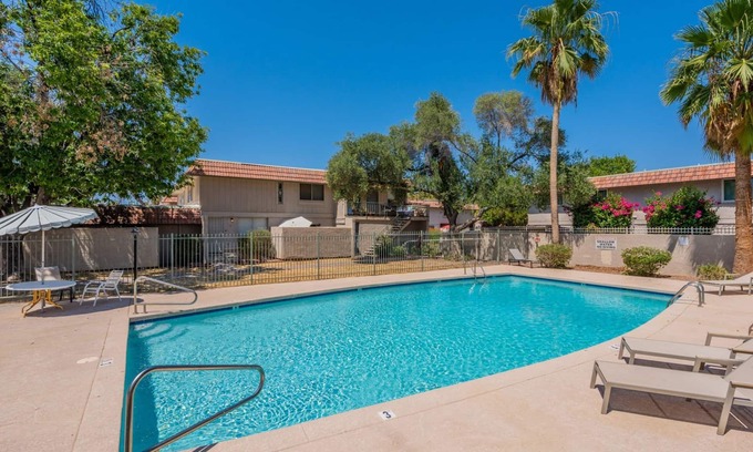 The Lakes Condo | *Special*SundevilStay⁓Pool⁓Near ASU~Tempe~Location